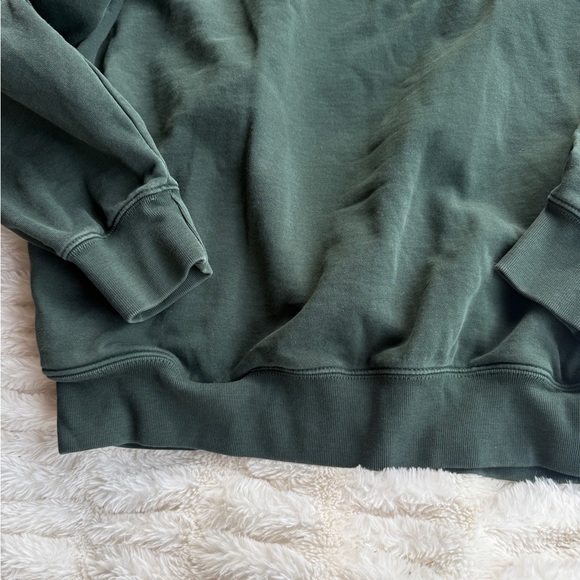 Brandy Melville Hawaii U.S.A. Green Sweatshirt OS - Picture 4 of 5